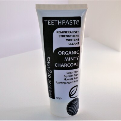 Organic Minty Charcoal Teethpaste 100g Image