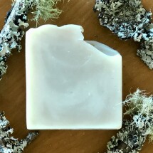 Oak Moss and Amber Natural Soap Bar Image