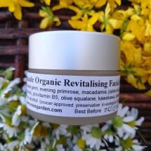 Revitalising facial day & night cream 30ml